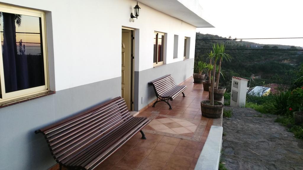Pension Amparo Las Hayas Valle Gran Rey Ruang foto
