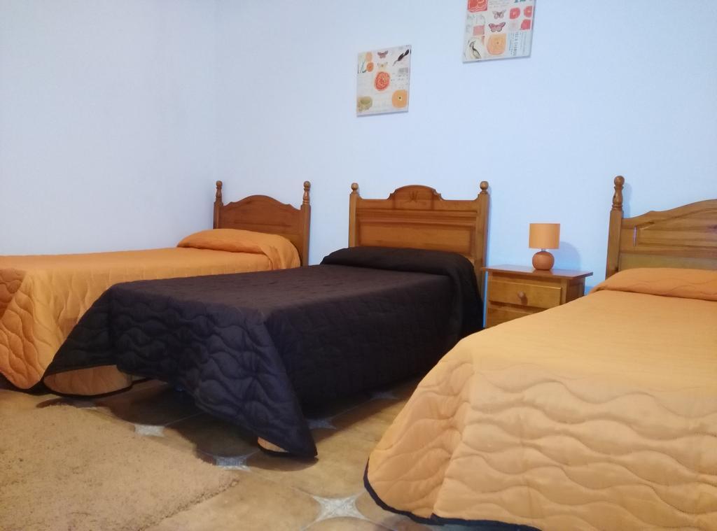Pension Amparo Las Hayas Valle Gran Rey Ruang foto